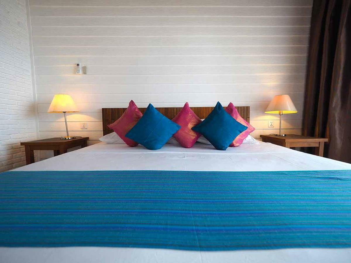 White Sands Beach Resort Lembeh Bitung Exteriér fotografie